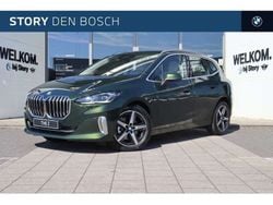 Groen, metallic lak Nieuw 2025 BMW 218 Active Tourer Luxury Line MPV | € 54.995