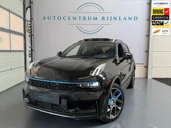 Zwart Gebruikt 2023 Lynk & Co 01 SUV | € 28.885 (Eerlijke prijs)