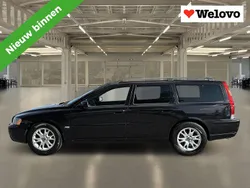 Blauw Gebruikt 2006 Volvo V70 Momentum Stationwagen | € 4.950 (Eerlijke prijs)