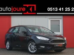 Zwart, metallic lak Gebruikt 2017 Ford Focus Titanium Stationwagen | € 11.450 (Eerlijke prijs)