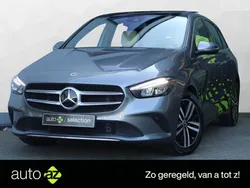 Grijs Gebruikt 2022 Mercedes B180 Luxury MPV | € 33.900 (Iets duurder)