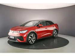Kings red met zwart dak Gebruikt 2023 VW ID.5 Pro SUV | € 34.900