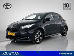 Zwart Gebruikt 2024 Toyota Yaris Hybrid Edition Hatchback | € 24.993 (Eerlijke prijs)