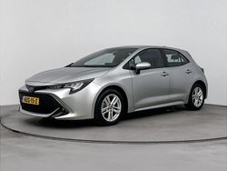 Grijs Gebruikt 2022 Toyota Corolla Hybrid Active Hatchback | € 22.700 (Eerlijke prijs)
