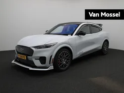 Wit Gebruikt 2022 Ford Mustang Mach-E GT SUV | € 43.595 (Eerlijke prijs)