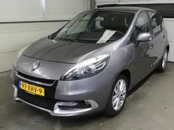 Grijs Gebruikt 2012 Renault Scénic III Expression MPV | € 6.945 (Eerlijke prijs)