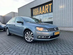 Grijs Gebruikt 2011 VW Passat Highline Sedan | € 9.250 (Eerlijke prijs)