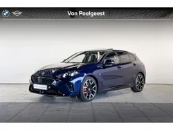 Blauw, metallic lak Gebruikt 2025 BMW 120 M Sport Hatchback | € 56.897