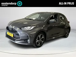 Grijs Gebruikt 2024 Toyota Yaris Hybrid Edition Hatchback | € 25.945 (Eerlijke prijs)