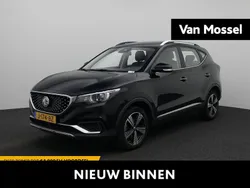 Zwart Gebruikt 2020 MG ZS Luxury Sedan | € 14.900 (Eerlijke prijs)