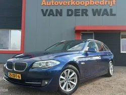 Blauw, metallic lak Gebruikt 2012 BMW 520 Executive Stationwagen | € 7.999 (Goede deal)