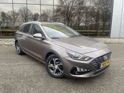 Bruin Gebruikt 2022 Hyundai i30 Stationwagen | € 16.950 (Super prijs)
