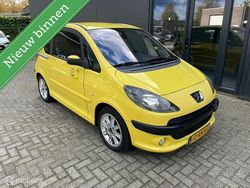 Geel Gebruikt 2005 Peugeot 1007 MPV | € 1.999 (Goede deal)
