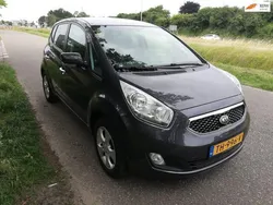 Grijs Gebruikt 2013 Kia Venga Hatchback | € 4.750 (Goede deal)