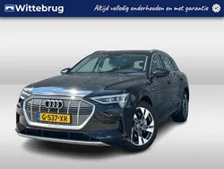 Zwart Gebruikt 2019 Audi e-tron Design SUV | € 23.950 (Goede deal)