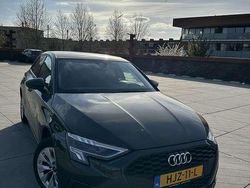 Grijs Gebruikt 2022 Audi A3 Hatchback | € 24.999 (Super prijs)