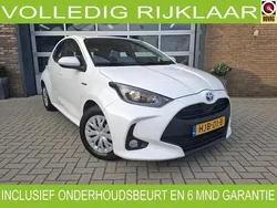 Wit Gebruikt 2020 Toyota Yaris Active Hatchback | € 17.250 (Eerlijke prijs)