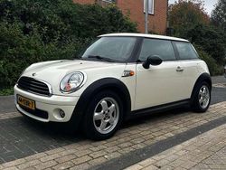 Wit Gebruikt 2009 Mini ONE Business Hatchback | € 2.000 (Goede deal)