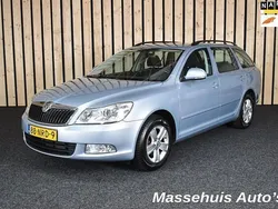 Blauw Gebruikt 2010 Skoda Octavia Business Line Stationwagen | € 5.450 (Eerlijke prijs)