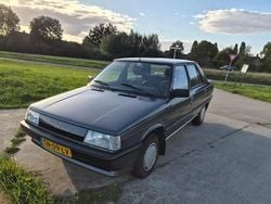 Gebruikt 1988 Renault R9 Sedan | € 3.450