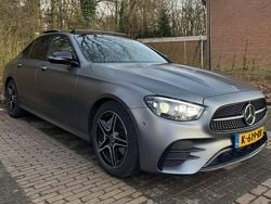 Grijs Gebruikt 2021 Mercedes E200 AMG line Sedan | € 49.500 (Duur)