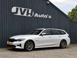 Wit Gebruikt 2022 BMW 330e Sport Line Stationwagen | € 28.750 (Goede deal)