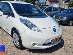 Wit Gebruikt 2016 Nissan Leaf Visia Hatchback | € 5.299 (Eerlijke prijs)