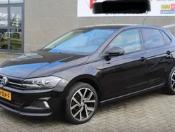 Zwart Gebruikt 2017 VW Polo Comfortline Hatchback | € 9.999 (Goede deal)