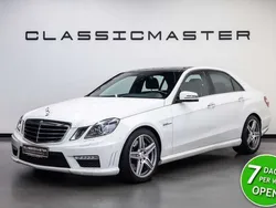 Wit, metallic lak Gebruikt 2010 Mercedes E63 AMG AMG Sedan | € 49.950