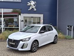 Wit Nieuw 2025 Peugeot 208 Style Hatchback | € 30.100 (Duur)