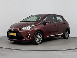 Rood Gebruikt 2018 Toyota Yaris Hybrid Executive Hatchback | € 16.950 (Super prijs)