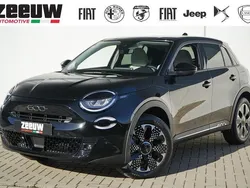Zwart Nieuw 2025 Fiat 600E La Prima SUV | € 37.900