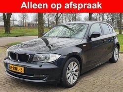 Zwart Gebruikt 2011 BMW 118 Hatchback | € 4.445 (Super prijs)