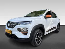 Wit Gebruikt 2023 Dacia Spring Comfort Plus Hatchback | € 12.940 (Eerlijke prijs)