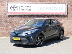 Zwart Gebruikt 2022 Toyota C-HR SUV | € 27.950 (Eerlijke prijs)