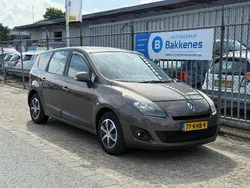 Bruin Gebruikt 2009 Renault Grand Scénic III Expression MPV | € 2.345 (Eerlijke prijs)