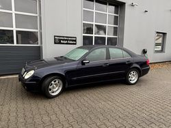 Blauw Gebruikt 2003 Mercedes E200 Classic Sedan | € 7.750 (Iets duurder)