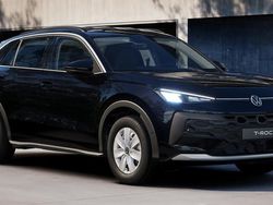 Zwart Nieuw 2026 VW T-Roc Trendline SUV | € 37.740