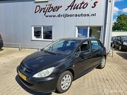 Zwart Gebruikt 2005 Peugeot 307 Premium Hatchback | € 650 (Goede deal)