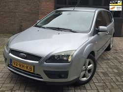 Grijs Gebruikt 2005 Ford Focus Stationwagen | € 1.149 (Eerlijke prijs)