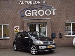Zwart Gebruikt 2016 VW cross up! high up! Hatchback | € 7.250 (Eerlijke prijs)