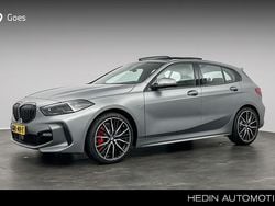 Grijs Gebruikt 2024 BMW 118 M Sport Hatchback | € 39.880 (Iets duurder)