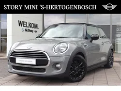 Grijs, metallic lak Gebruikt 2018 Mini Cooper Pepper Hatchback | € 17.450 (Eerlijke prijs)