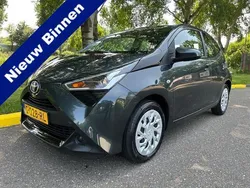 Grijs Gebruikt 2019 Toyota Aygo X-play Hatchback | € 10.950 (Eerlijke prijs)