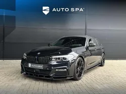 Zwart, metallic lak Gebruikt 2018 BMW 540 M Sport Stationwagen | € 39.999 (Eerlijke prijs)