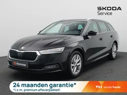 Zwart Gebruikt 2022 Skoda Octavia Business Line Stationwagen | € 30.000 (Eerlijke prijs)