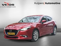 Rood Gebruikt 2018 Mazda 3 Hatchback | € 16.950 (Eerlijke prijs)