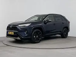 Blauw metallic Gebruikt 2023 Toyota RAV4 SUV | € 46.495 (Eerlijke prijs)