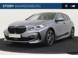 Frozen pure grey Gebruikt 2024 BMW 118 Executive Hatchback | € 37.950 (Eerlijke prijs)