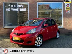 Rood Gebruikt 2011 Toyota Aygo Hatchback | € 3.450 (Eerlijke prijs)
